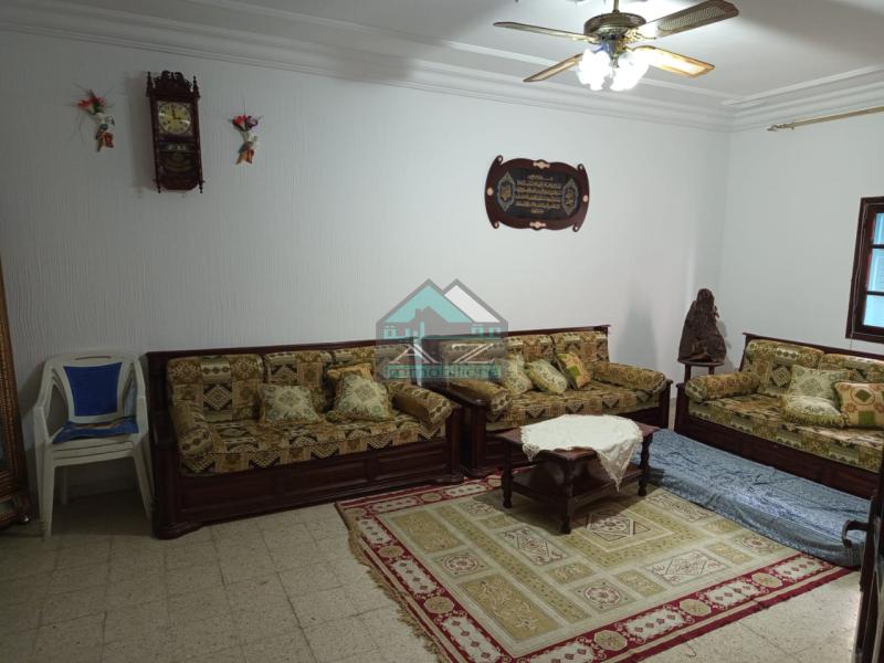A Vendre à Bizerte une maison (3 étages) pour un investissement immobilier ou locatif